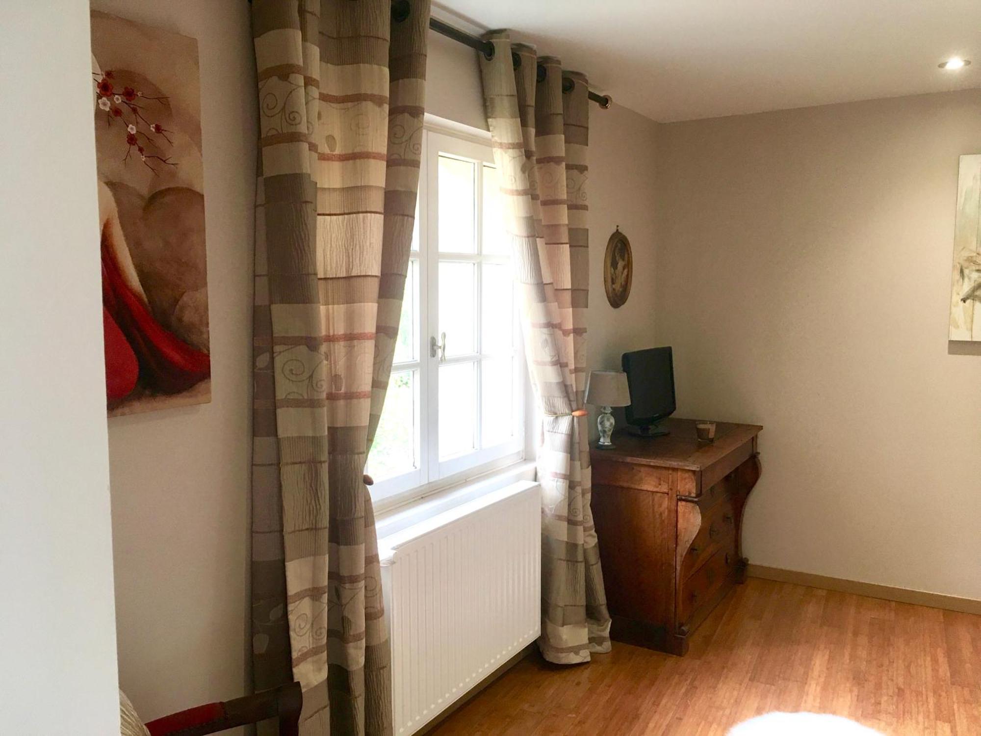 La Tour De Flandre Apartman Rousseloy Szoba fotó